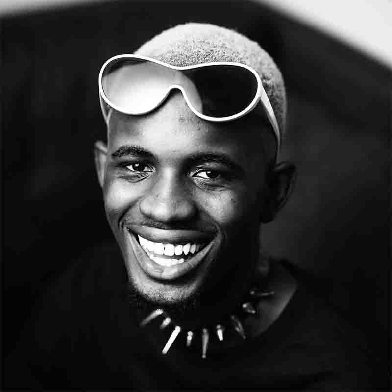 AfricaFactsZone's tweet photo. Black Sherif's Kwaku The Traveller is currently the most Shazamed song in the world. https://t.co/PgB10MKVy6