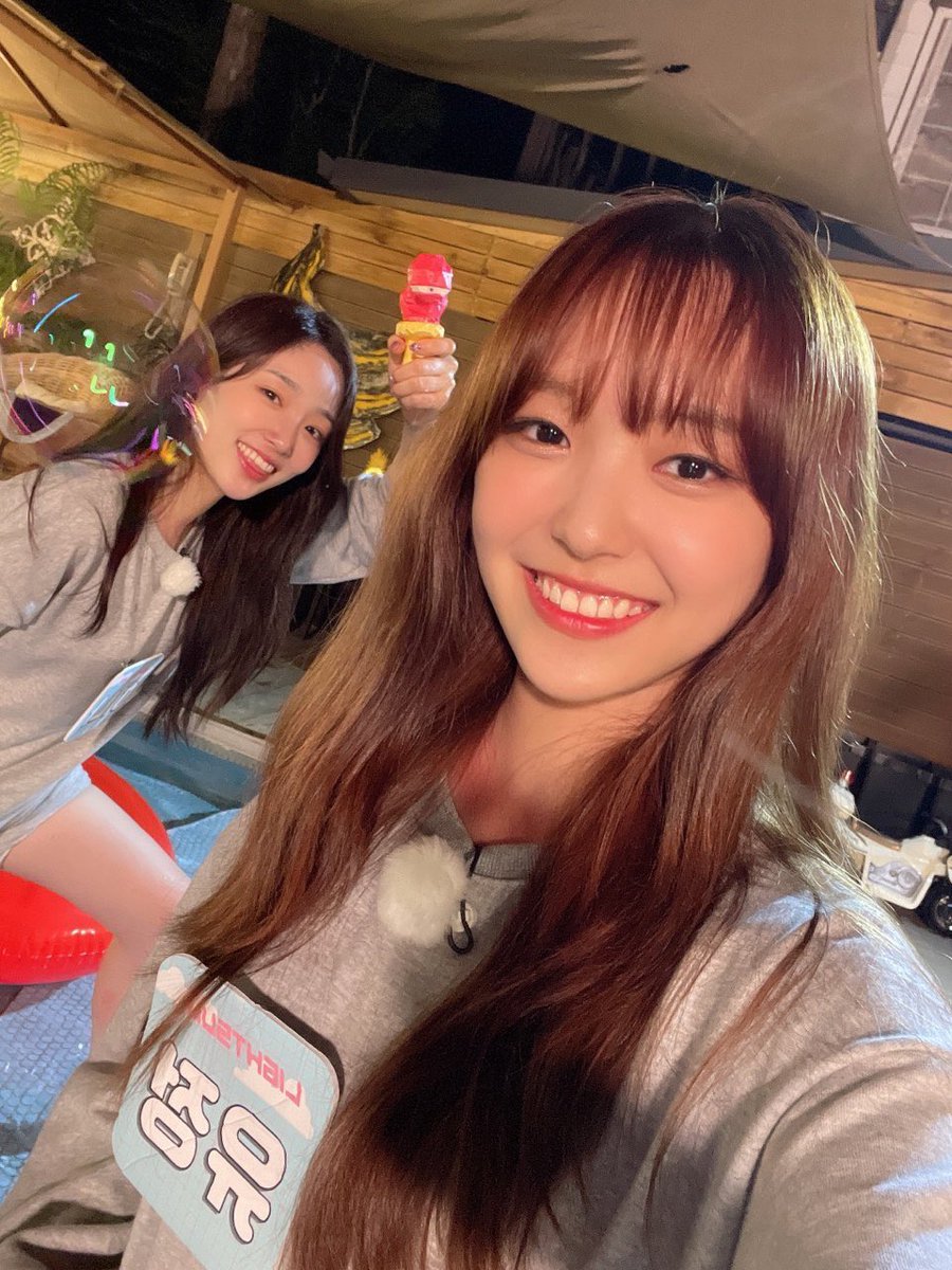 lightsumpics's tweet photo. yujeong for hina's birthday
#HINAmonroll_SpringBirthday
#봄에_핀_첫사랑꽃_히나날 https://t.co/TDUztTcTgu