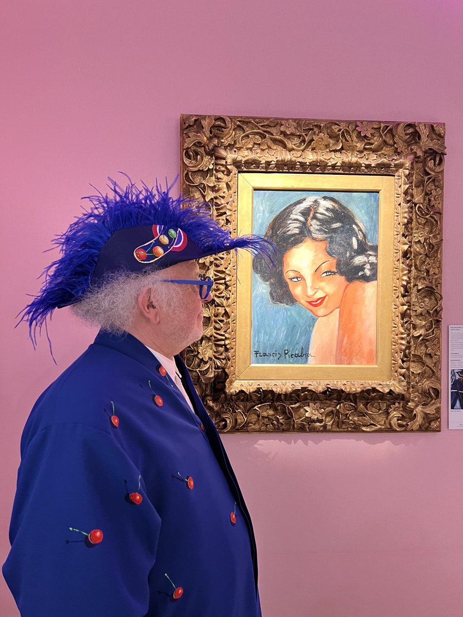 HalbertJacques's tweet image. #jacqueshalbert #artparis # academicien #cherryman #papedescerises #popeofcherries #artcontemporain #ContemporaryArt #cerise