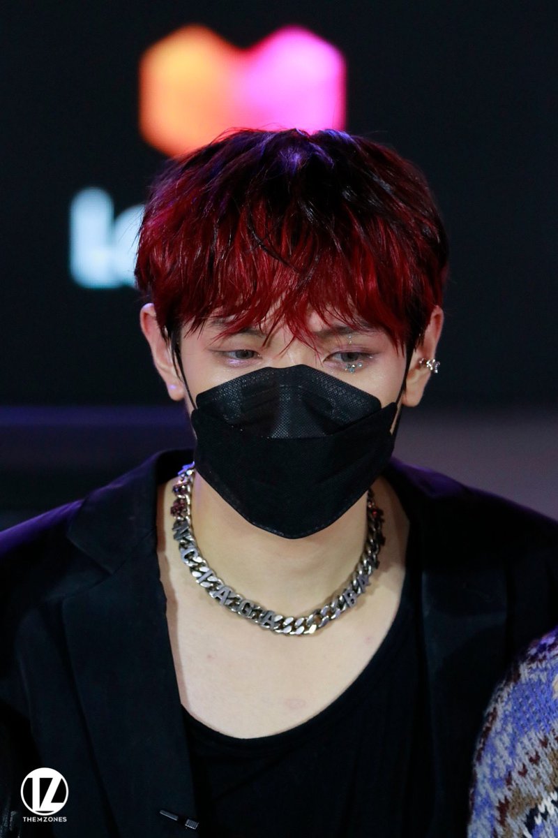 ThemZonesTH's tweet photo. เปิดตัวอย่างยิ่งใหญ่สำหรับ Debut Showcase ‘Call We Be Your LAZ1’ พร้อมกับเปิดตัวซิงเกิ้ลใหม่ ‘Taste Me’ เต็มรูปแบบครั้งแรกของหนุ่มๆทั้ง 5 จาก LAZ1 ‘ต้าห์อู๋, ออฟโรด, ไดร์มอน, เจลเลอร์, เป็นต่อ’ ณ ลานเซ็นทรัลเวิล์ด #LAZ1_DEBUTSHOWCASE https://t.co/WJdRY3ggcE