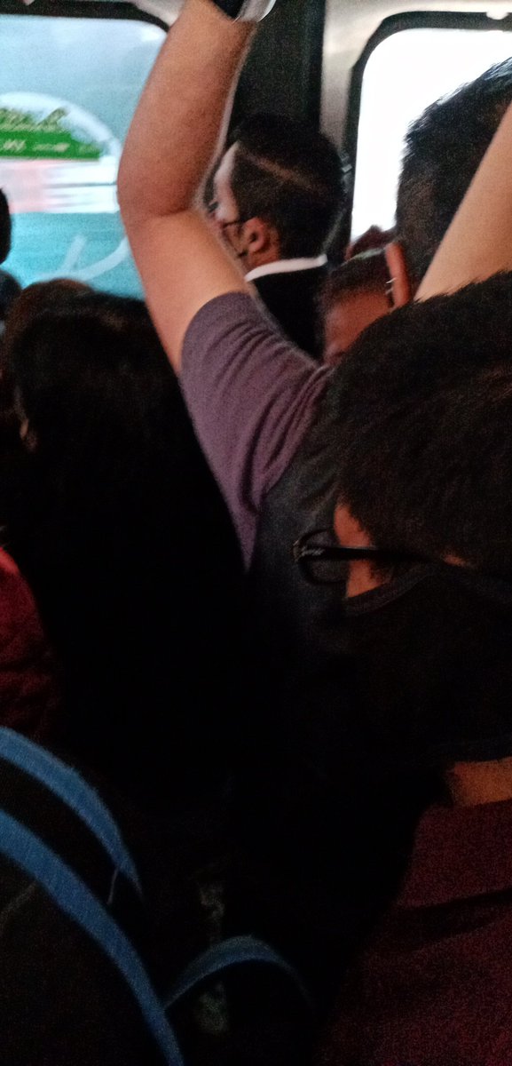 .<a href="/Claudiashein/">Claudia Sheinbaum Pardo</a> <a href="/JoseCarlosXoch/">José Carlos Acosta</a> imperdonable, arreglaron las vías del #TrenLigero sin embargo se les olvidó agregar vagones a un medio de transporte que hoy es insuficiente, pasajeros llevan más de 50 min sin poder abordar <a href="/LaSEMOVI/">Secretaría de Movilidad CDMX</a> <a href="/laoctavadigital/">LA OCTAVA</a> <a href="/NTelevisa/">Noticieros Televisa</a> <a href="/CNN/">CNN</a> <a href="/UniNoticias/">Univision Noticias</a>