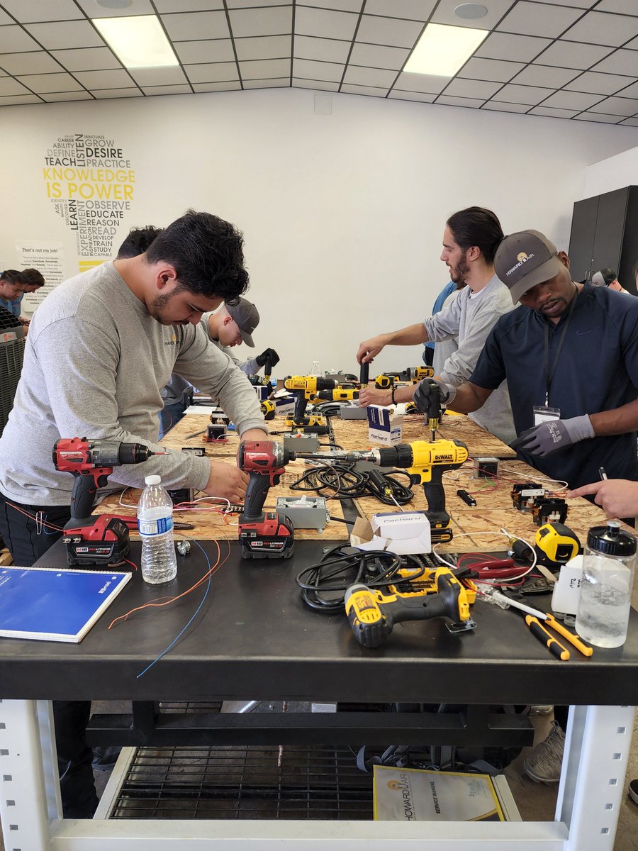 HowardAir's tweet photo. 🐧⭐ Class is in Session ⭐🐧

The next group of Service Champions began their hands on training this week at Howard Air Academy locations. Classes involve an intensive classroom, hands-on and in-field experience. Once completing graduation these students will be the future!✅ https://t.co/F4u935D3EI