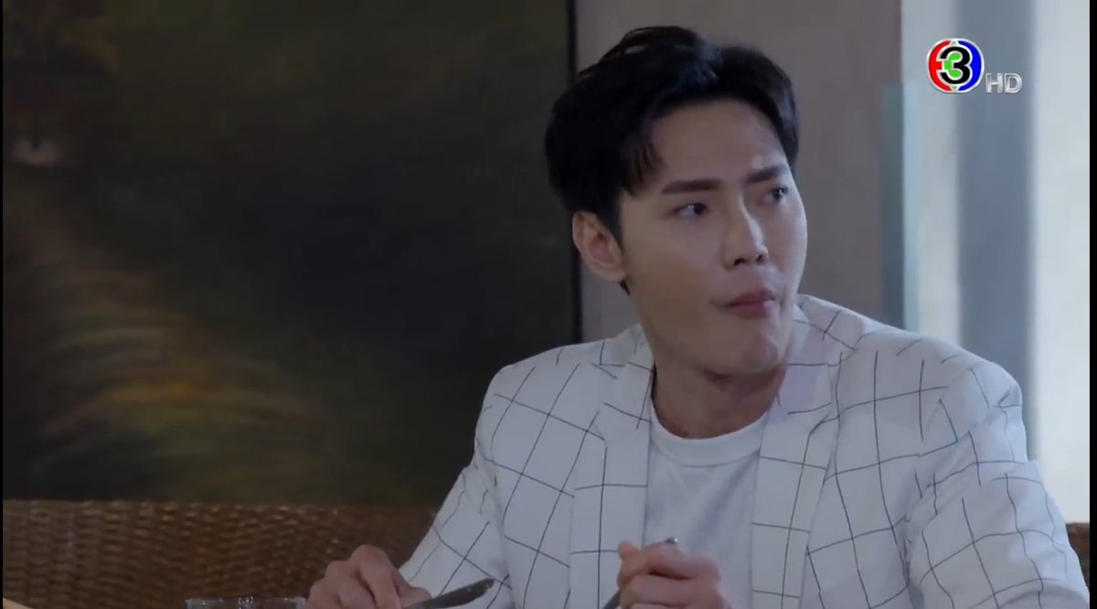 อะไร เป็นไรอ่ะ tweet media