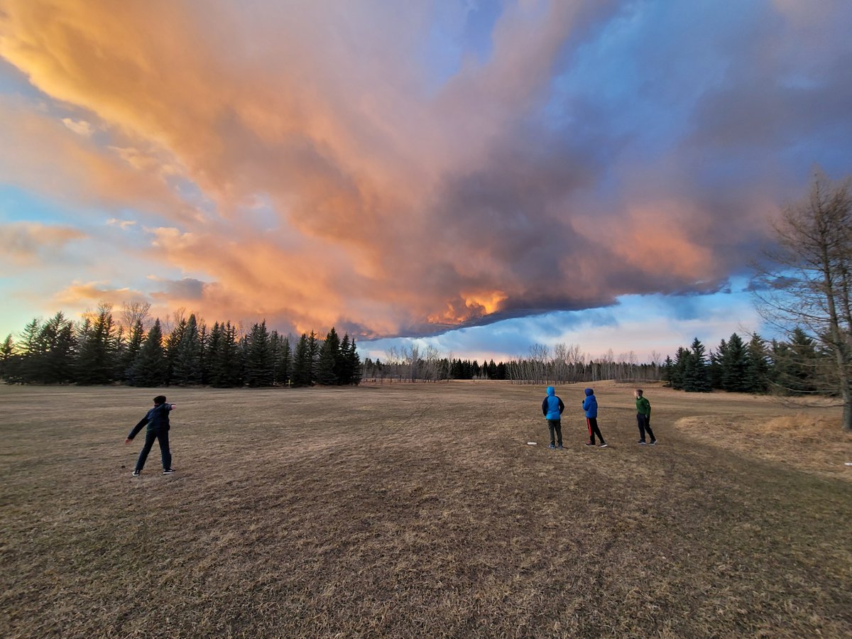 A few days ago, I taught disc golf to the Lakeview 85th Scouts!

We played Ring of Fire, worked on spin &amp; release, then split into groups where everyone made up their own holes. 

Huge thanks to Darcy for having me out!

<a href="/lululemon/">lululemon</a> <a href="/nuunhydration/">Nuun Hydration</a> <a href="/InnovaDiscs/">Innova Discs</a> 

#discgolf #yyc