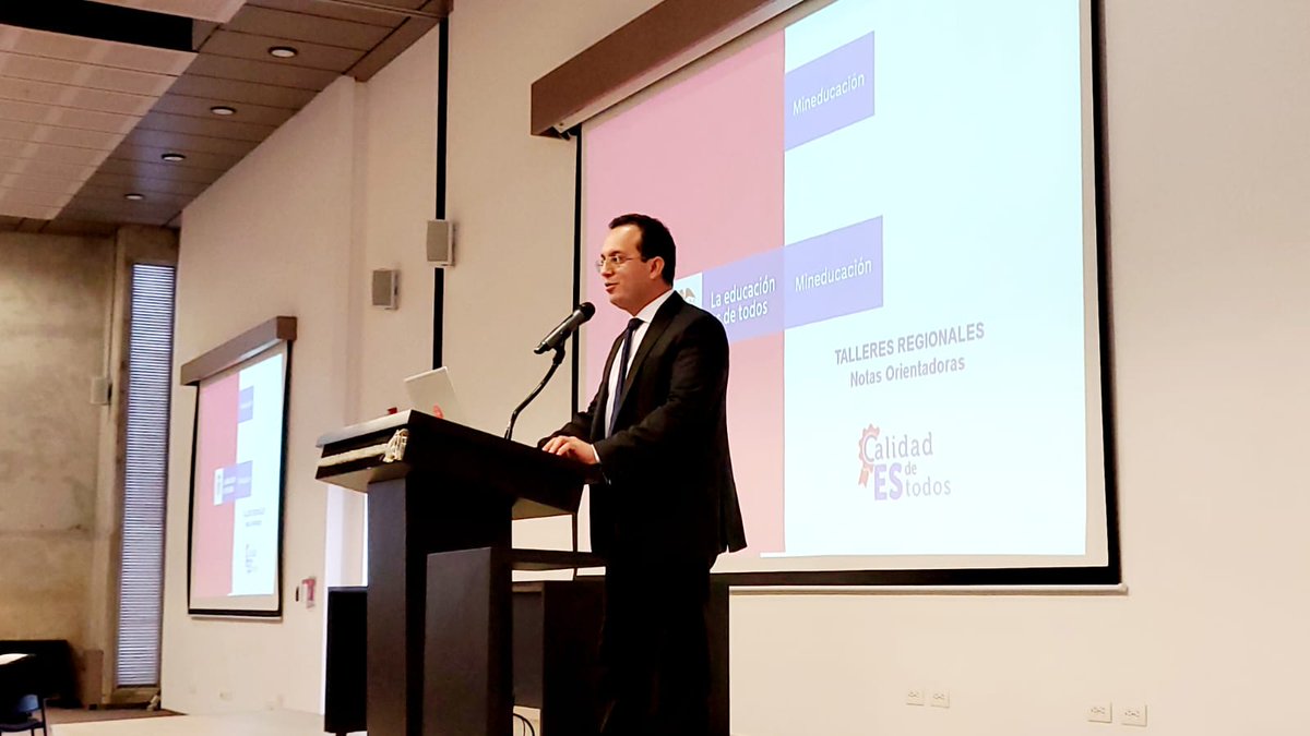 maxgomezt's tweet photo. El taller #CalidadEsDeTodos llegó a #Manizales. Allí participaron 41 académicos de 14 Instituciones de Educación Superior, quienes en un ejercicio práctico sobre Notas Orientadoras de Calidad seguirán trabajando en el mejoramiento continuo y la calidad en la Educación Superior. https://t.co/AXijsNvDkm