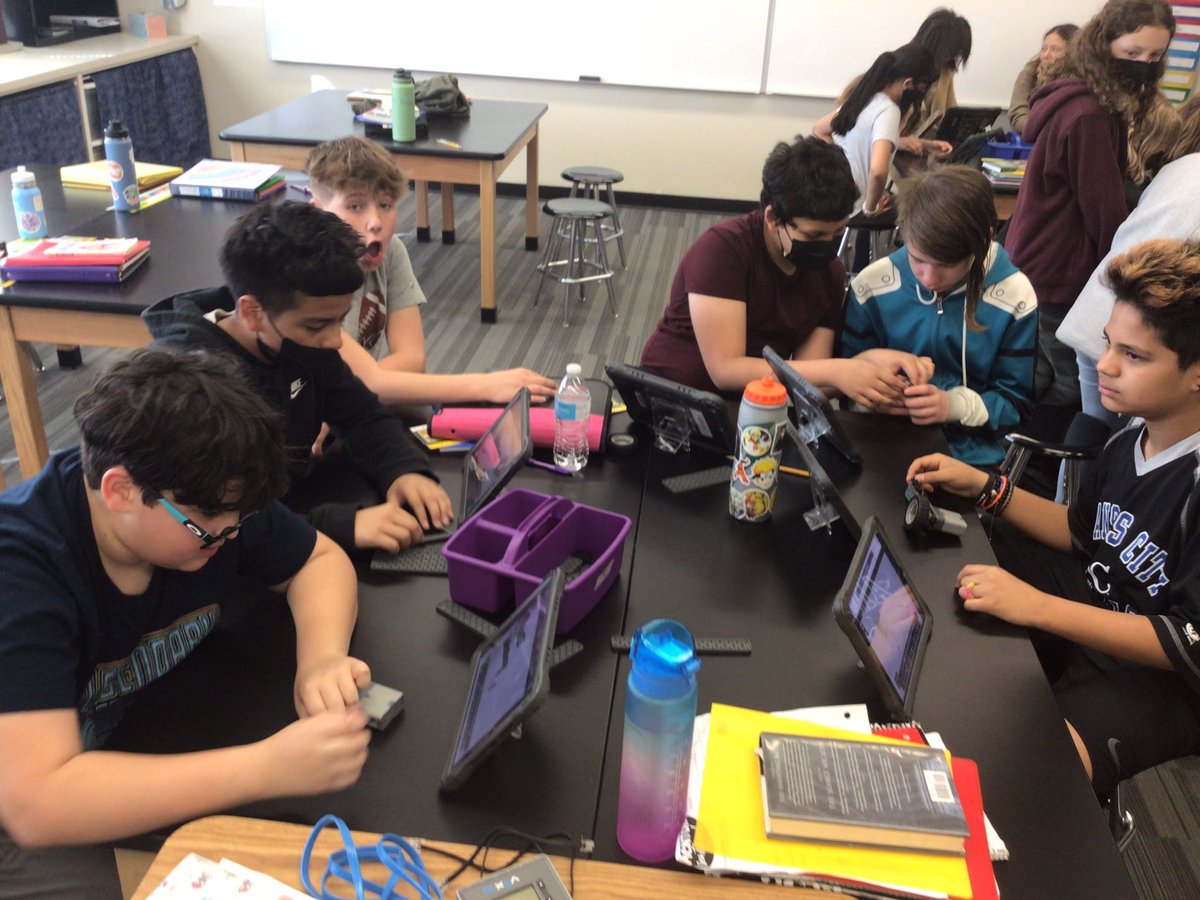 RushtonPeters's tweet photo. Rushton sixth graders are starting their robot building this week! https://t.co/wZ4TCpecoa