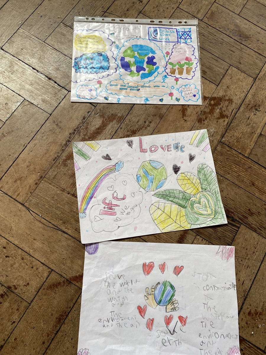 sthelensp's tweet image. Wow 🤩 Miss Stevens has been blown away by the creativity of pupils in all classes for #britishscienceweek2022 poster competition on growth 🌟 Da iawn to all pupils who entered! #sthpsctech #sthpcelebrate @ScienceWeekUK