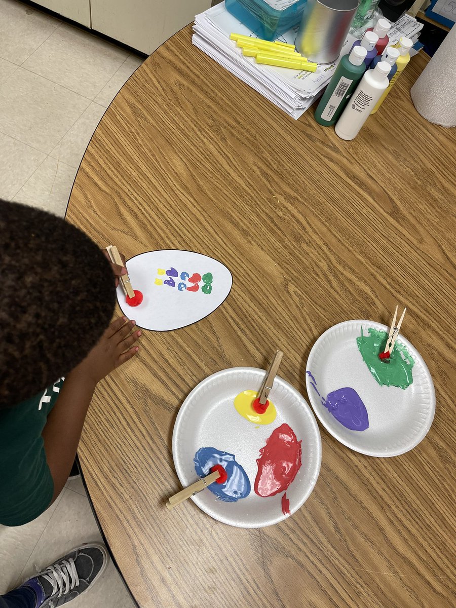 Yesterday we painted eggs! Today we are writing about “If I were a bunny…”! #firstgrade #ERD 
Thank you <a href="/lynchwendy043/">Mrs. Lynch’s Kinder Bees 🐝</a> for the idea! (: