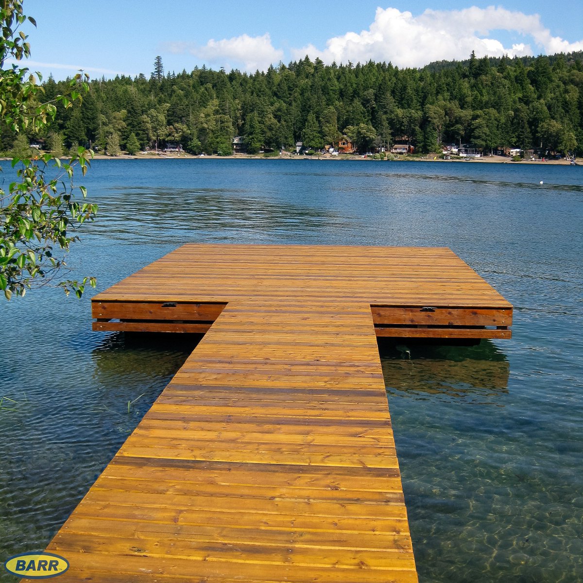 barrplastics's tweet photo. Some more dock inspiration for this summer. This DIY project comes from Vancouver Island, using our 4'x20' and 10'x20' DIY wooden frame dock building kits. 

Aesthetically speaking, the simplicity of this design does wonders, and having it on such a beautiful lake also helps. https://t.co/f0TVqKCOSg