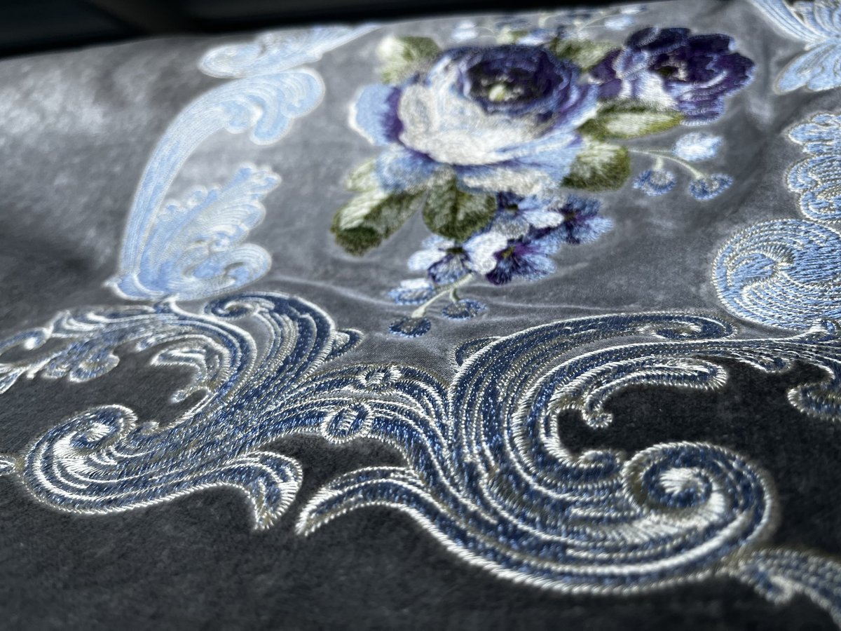 Velve Fabric, customized service available. Feel free to message me if you are interested. #Velvet #curtains #textiles #fabric #upholstery #interiordesign #softfurnishings #sofa #drapery #homedecor #velvet