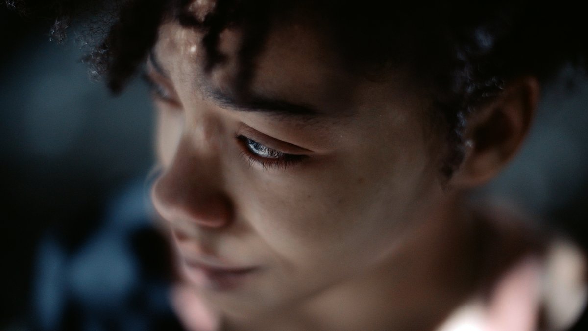 canyoncinema's tweet photo. 📣 Now available from Canyon Cinema: Three new films by Rajee Samarasinghe, including 𝙎𝙝𝙤𝙬 𝙈𝙚 𝙊𝙩𝙝𝙚𝙧 𝙋𝙡𝙖𝙘𝙚𝙨, 𝙈𝙞𝙨𝙚𝙧𝙮 𝙉𝙚𝙭𝙩 𝙏𝙞𝙢𝙚, and 𝙩𝙝𝙚 𝙥𝙖𝙨𝙩.✨

Info: https://t.co/CGK9cUS4Kq

#CanyonFilms https://t.co/Jrt6FPRfYL