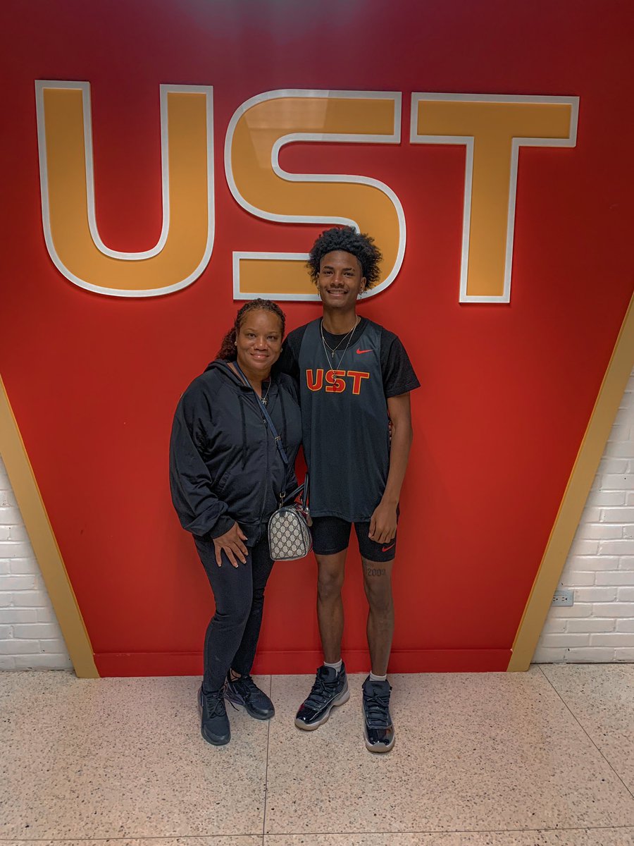 Caleb Browning (@imcalebbrowning) on Twitter photo Had a great time at my visit at UST, thankyou <a href="/Coach_WrightJ/">Jarrick Wright</a> for inviting me out. Truly blessed ❤️ Had a great time at my visit at UST, thankyou <a href="/Coach_WrightJ/">Jarrick Wright</a> for inviting me out. Truly blessed ❤️