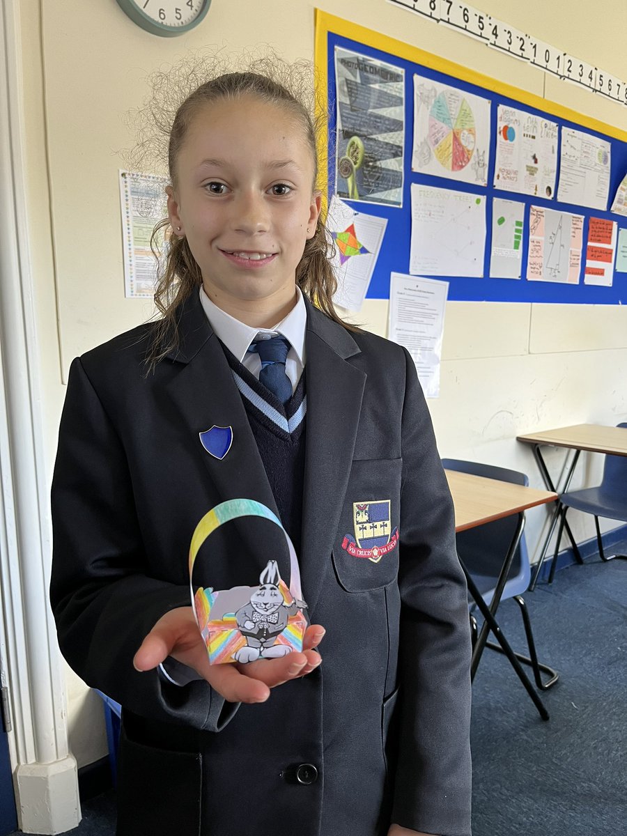 We’ve just been studying nets of 3D shapes in First Form, so in today’s last lesson of the term we made some lovely Easter baskets 🐣🐰🌸