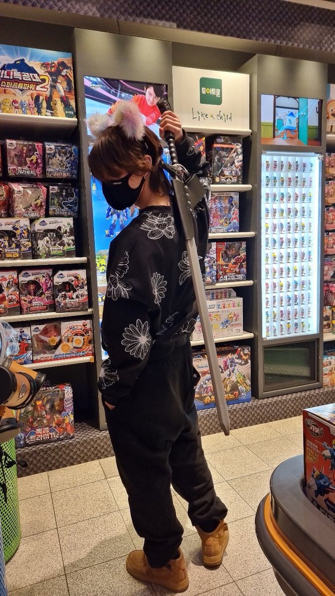 nero moved tweet media