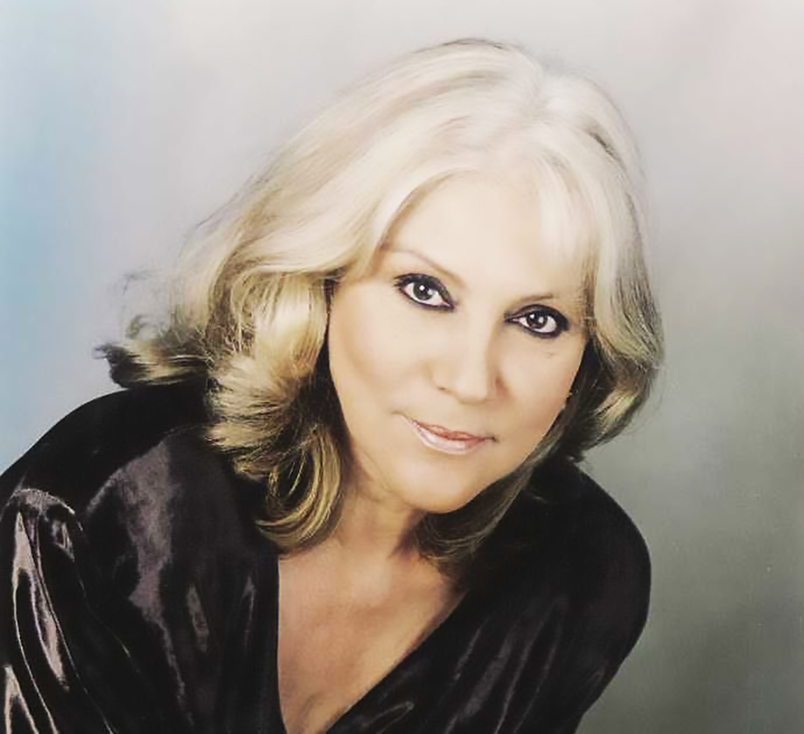 PantallaDeOro's tweet photo. Hoy cumpliría 81 años esta extraordinaria animadora y locutora. Se nos fue a los 78 la legendaria flaca ¿Su nombre? https://t.co/tylBdIsZMP