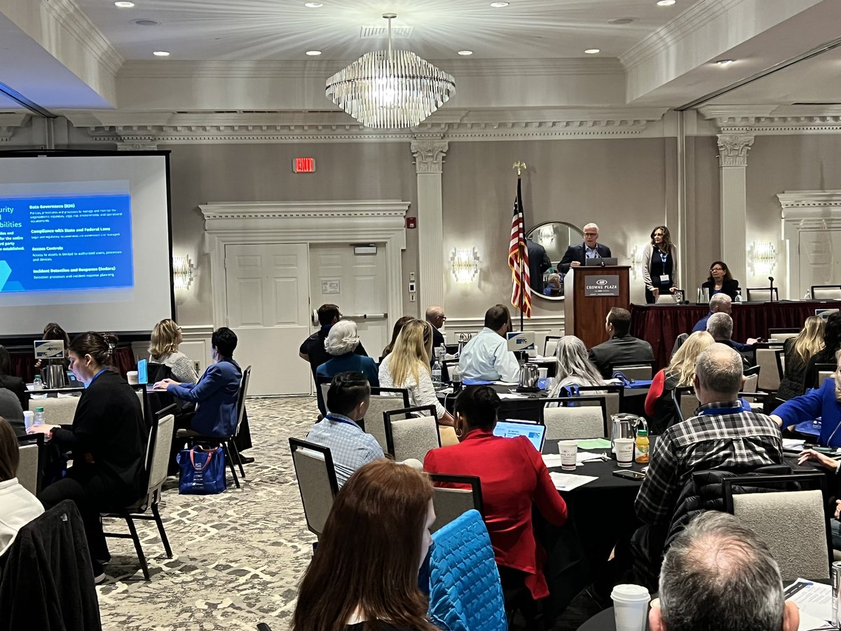 DpsRic's tweet image. R20 discussing #datagovernace from the NIST #CyberSecurity Framework at #RicOneUG