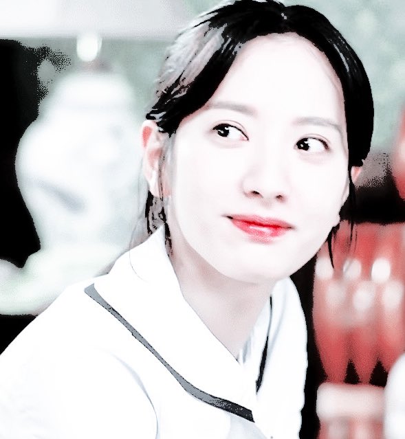 바다를 보지 못했다고 바다가 사라지지는 않듯이, 너의 가치를 보지 못했다고 너의 가치가 사라지는 것은 아니야. 그러니 스스로의 가치를 의심하지 마. 분명히 빛나고 있으니까.