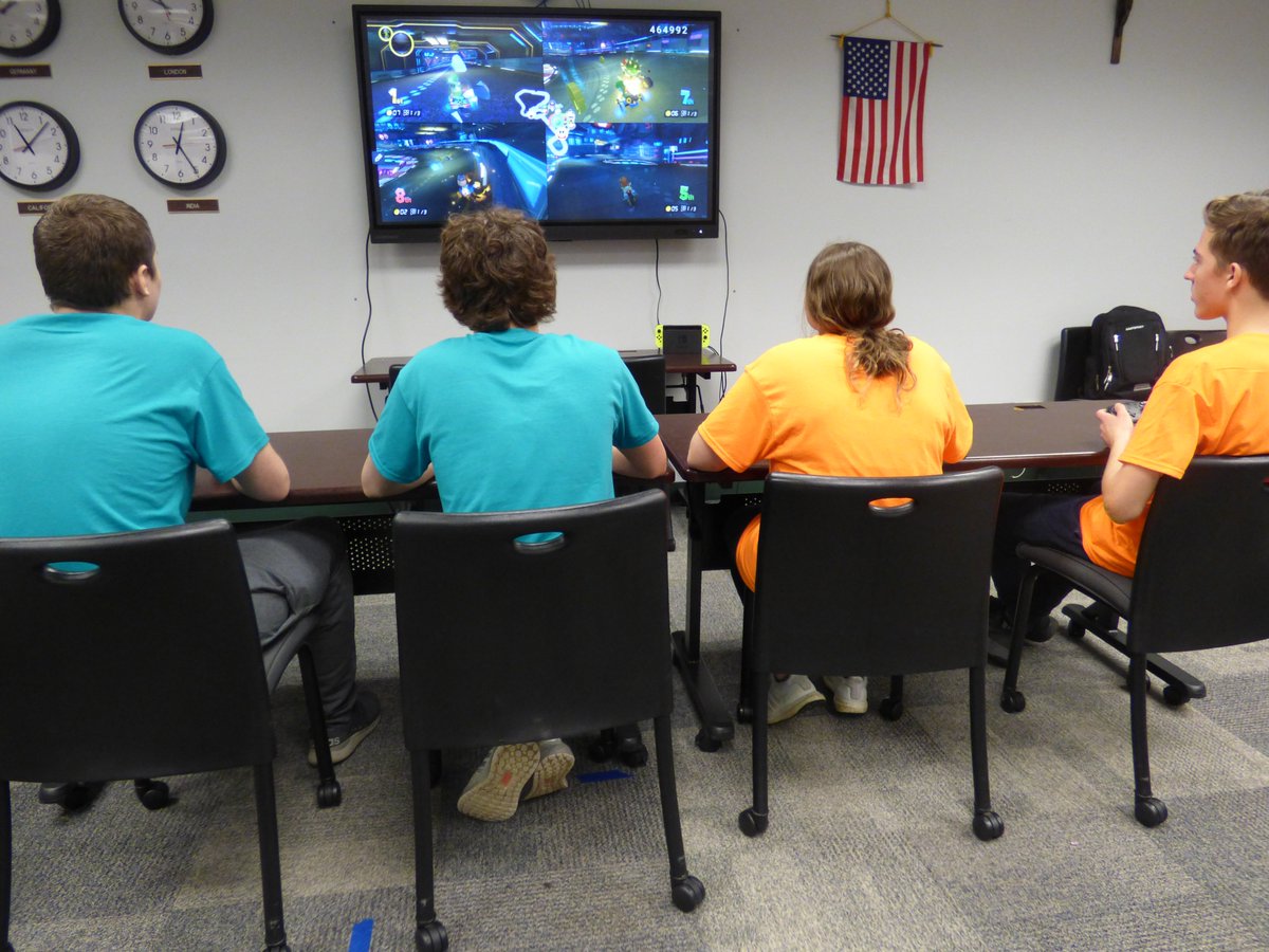 lakecatholic's tweet photo. COUGAR GAMES UPDATE: We have a new leader! On the strength of their win in the obstacle course, the Class of 2022 (seniors) are now on top of the scoreboard. 
Also, the semifinals of the Mario Kart tournament have begun.
#cougargames #onlythreeeventstogo #whosgoingtowin https://t.co/szmEe9UyRh