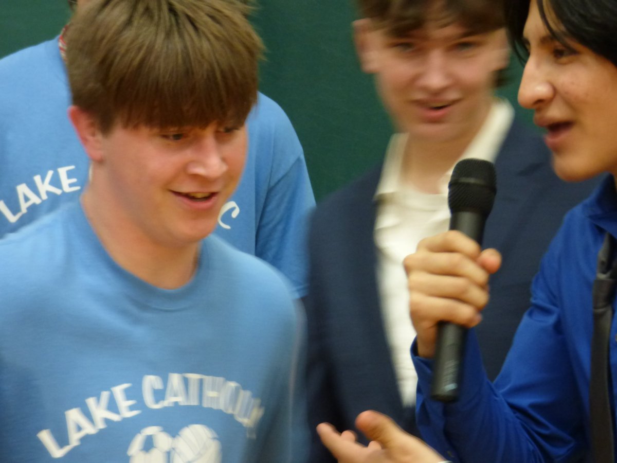 lakecatholic's tweet photo. COUGAR GAMES UPDATE: We have a new leader! On the strength of their win in the obstacle course, the Class of 2022 (seniors) are now on top of the scoreboard. 
Also, the semifinals of the Mario Kart tournament have begun.
#cougargames #onlythreeeventstogo #whosgoingtowin https://t.co/szmEe9UyRh