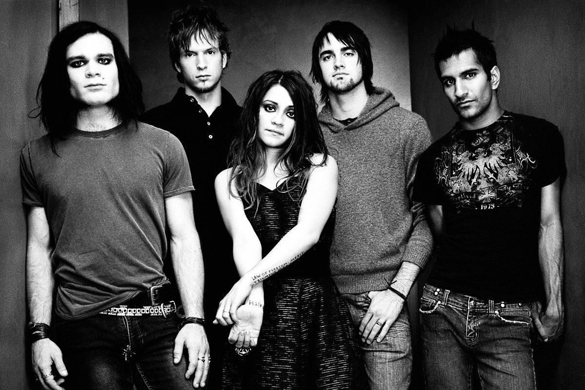 flyleafmusic's tweet photo. “I love you so, and want to meet you again before one of us must go.”

#flyleaf #flyleaffamily https://t.co/PK40l3xcVP
