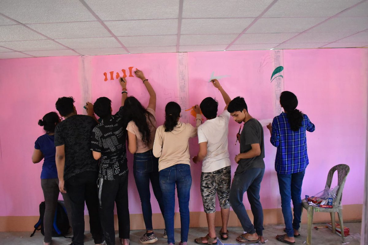 gopali_youth's tweet photo. GYWS with the help of @Spectra, painted and beautifully decorated the hostel walls to make the stay of the students at the hostel more delightful and enjoyable. Here is a glimpse of the same.
#gyws #spectra #jvm #hostel #wallpainting #colours #iitkgp #joy https://t.co/P7Gy3gFpQQ