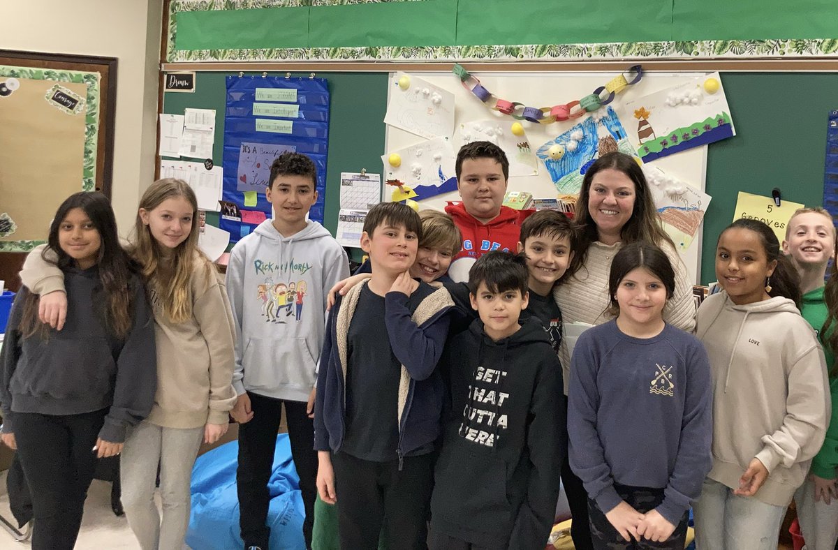 Happy Assistant Principal’s Week to Ms. McGovern! We appreciate all that you do! ❤️ <a href="/MsMcGovernLB/">Anna McGovern</a> <a href="/Jennifer_LynnP/">Jennifer Pullara</a> <a href="/LindellPTA/">LindellPTA</a> <a href="/LBSchoolsNY/">LongBeachSchools</a>