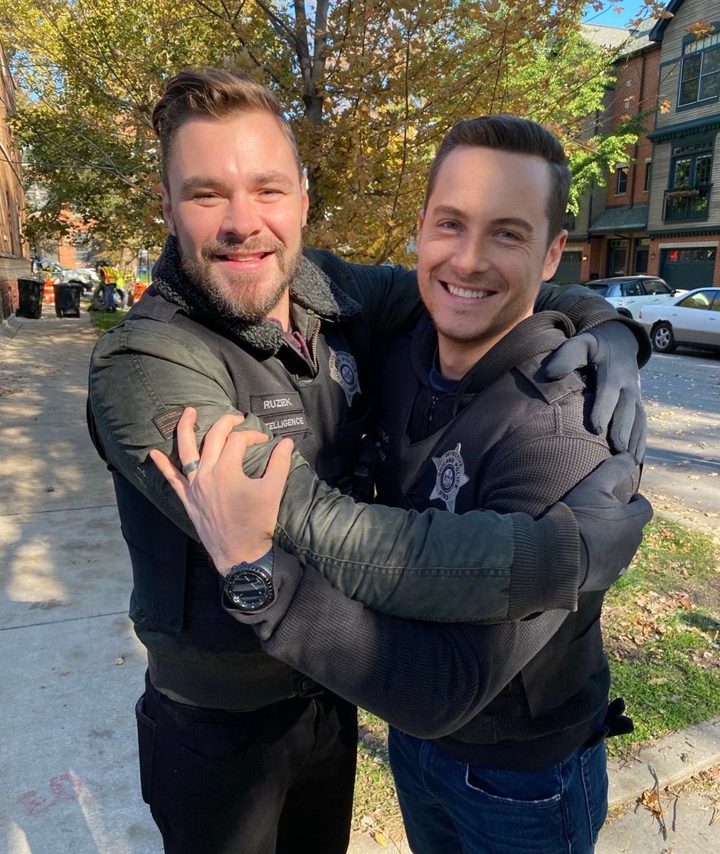 onechicagonews's tweet photo. 📷 | New/Old photos from the set of Chicago PD posted by Brian Luce. https://t.co/Fp5GZLAWmA