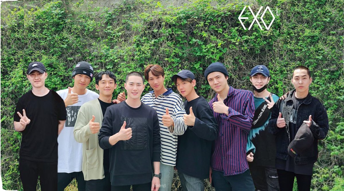 With EXO Forever tweet media