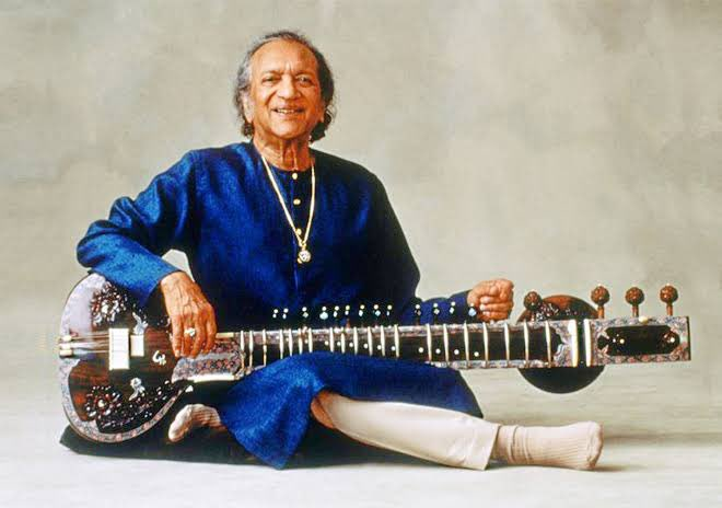 RadioHindi's tweet photo. सम्पूर्ण विश्व में भारतीय शास्त्रीय संगीत को ख्याति दिलाने वाले सितार वादक, भारत रत्न #पण्डित_रवि_शंकर_जी की जयंती पर उन्हें सादर नमन ।🙏🌷
उन्होंने हिंदुस्तानी शास्त्रीय संगीत को अंतरराष्ट्रीय मंच पर स्थापित व समृद्धशाली किया। https://t.co/cOrHrTw60Y