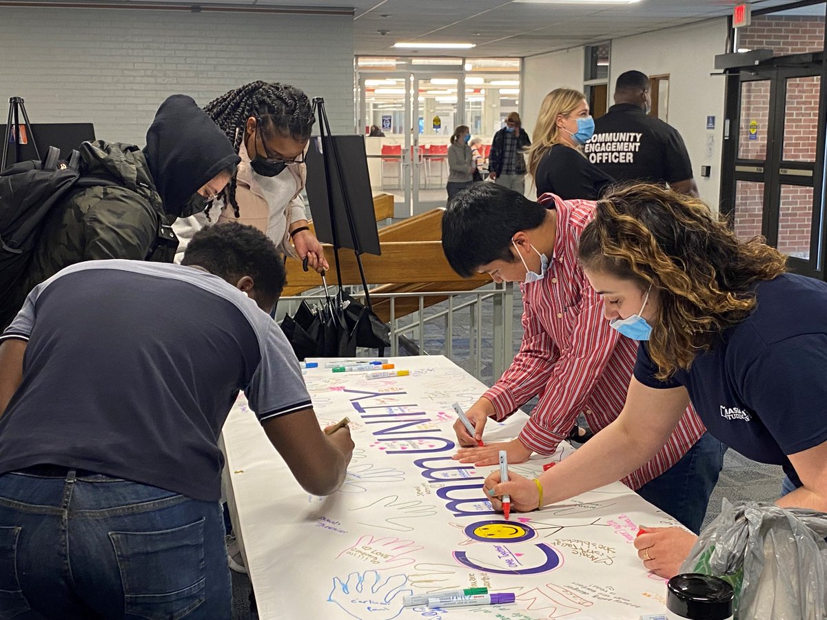 MassasoitCC's tweet photo. Yesterday, as part of the Mass. Student Advisory Council's annual Campus Community Day, our Student Senators created a CommUNITY banner to stand against racism. Students, faculty, &amp; staff came together and were encouraged to add their handprint, name, or words of support. https://t.co/i8x79swRaP