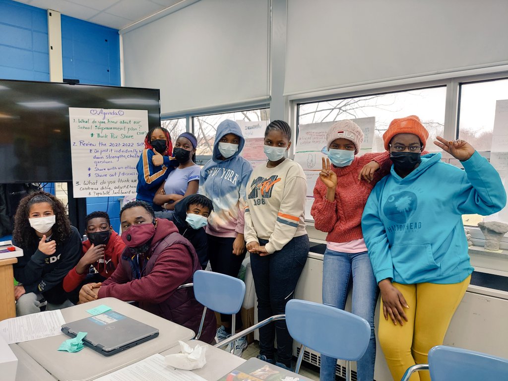 Cherokee_MMSD_'s tweet photo. Great input from Black Student Voice on our School Improvement Plan. https://t.co/UYrhUjVo3b