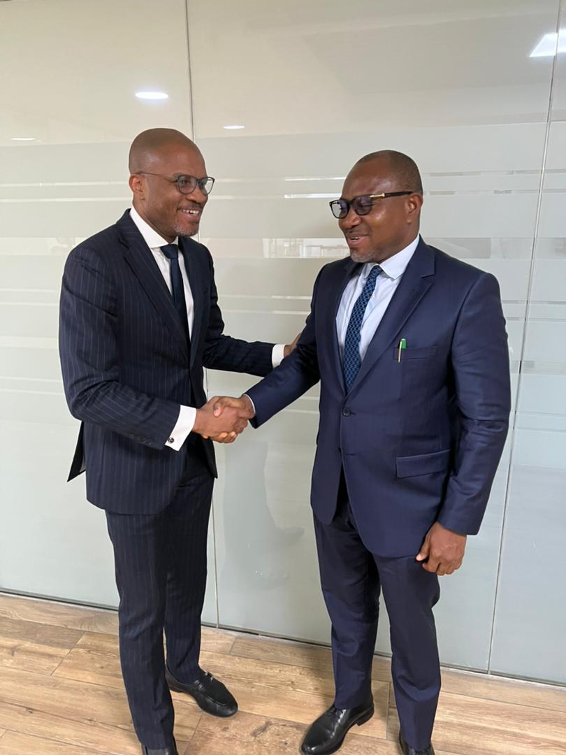 AcobLimited's tweet photo. High-level Stakeholders meeting on ACOB Mini-Grid Pipeline and investment in Ondo State. Between the CEO of ACOB Lighting Technology Limited, CEO of Infracredit, and Hon Commissioner For Energy of Ondo State.
#acoblighting #renewableenergy #infracredit #ondostategovernment https://t.co/AqhebdmY3l