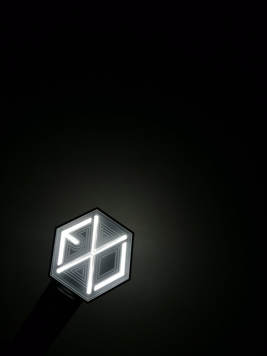 tentimeskai's tweet photo. Happy 10 Years!

A DECADE WITH EXO

#10YearsWithEXO
#AlwaysAndForeverEXO
#EXOWeAreOneDecade
#엑소와_함께한_아름다운_10년
 #1ΞX0 #EXO10thYearAnniversary
@weareoneEXO https://t.co/1LJCdAJDq9