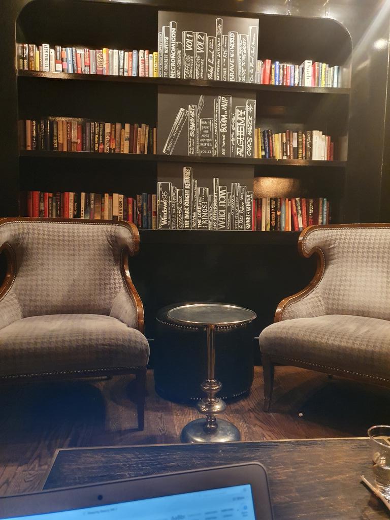 Lucy Ashe tweet media