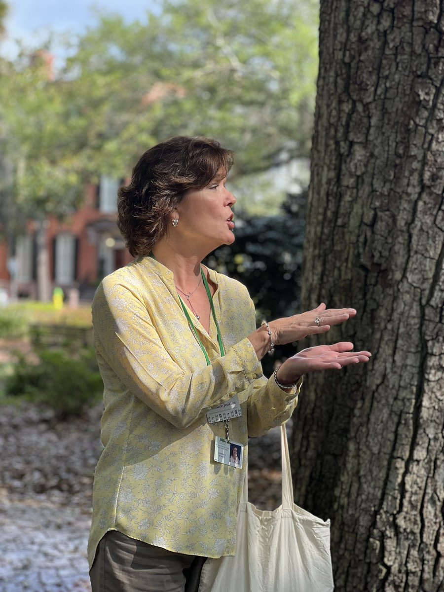 Simpsongrad03's tweet photo. Thank you Massie Heritage for the wonderful tour of beautiful historic Savannah @BradwellTigers https://t.co/YE8CIRP41x