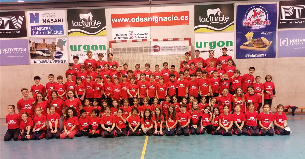 Baloncesto_CSI's tweet photo. ¡Vamos ROJ@S! Seguimos avanzando y haciendo crecer de manera saludable a nuestras escuelas deportivas de 3EPrimaria en @jesuitascolegio con la colaboración de @Leche_Lacturale.
Sin prisa @balonmanloyola, @sanignaciofut es más fácil progresar.
       ¡Mil Gracias @Leche_Lacturale! https://t.co/lCDx5CjReo