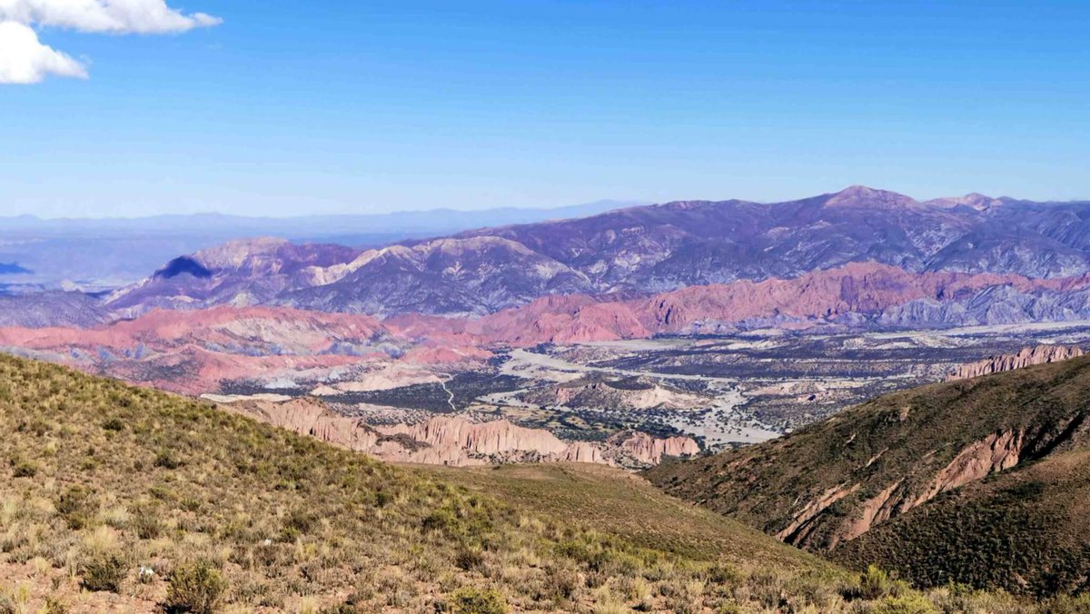 leeming_kate's tweet photo. Summit views looking over the incredible colourful Tupiza landscape made it worth it, along with a 26km descent – one of the most spectacular I have ever done. The final climb & descent was filmed for FulGaz cycling app. Hope to share the experience with indoor cyclists this year https://t.co/VmzqvrFs3c