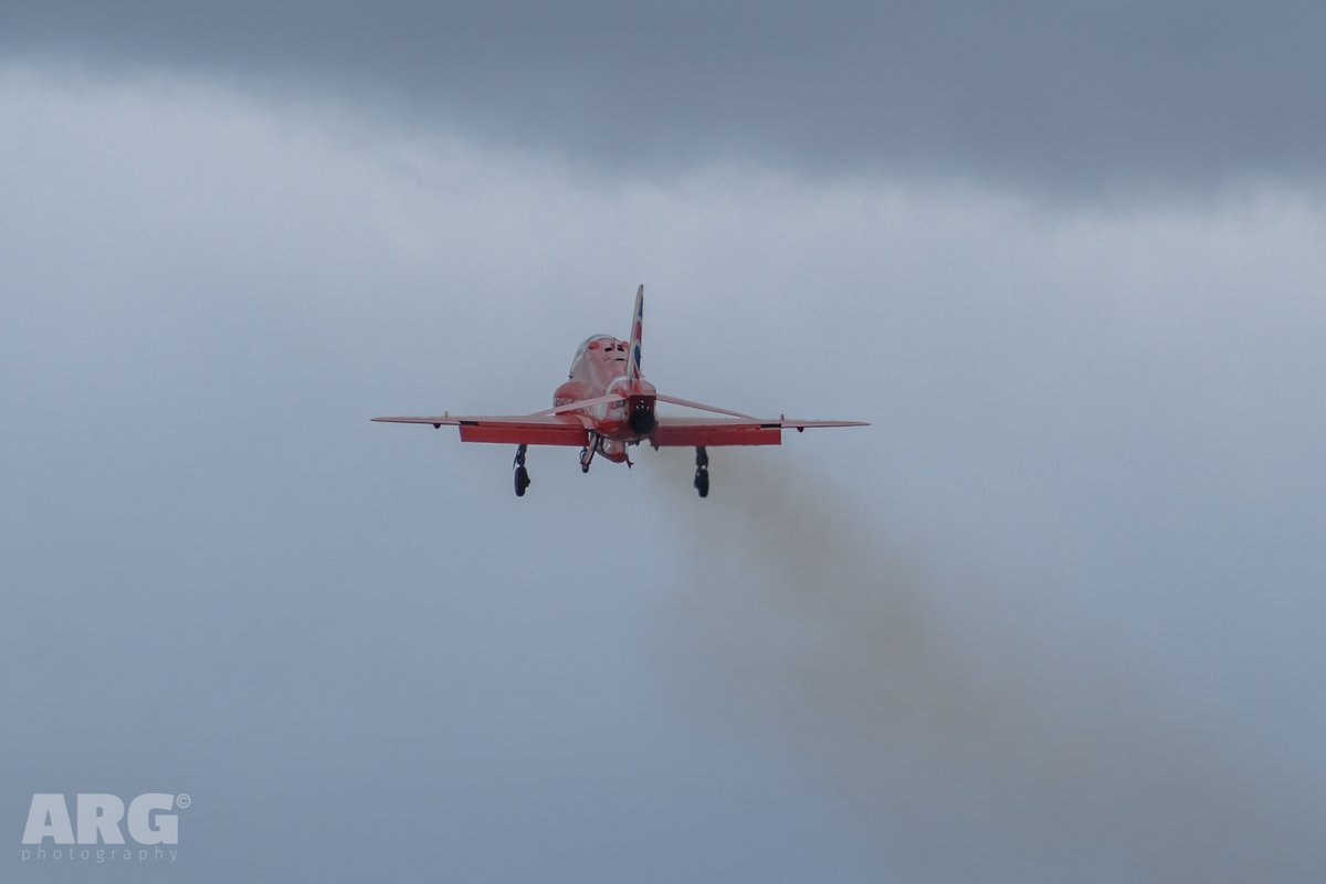 arg_photography's tweet photo. A nice low approach from @rafredarrows Flt Lt Stuart Roberts (Red 2) at @TeesAirport this afternoon, brightening a grey day. 
Surprised they're not on Exercise Springhawk in Greece by now. 
@RAFRedArrowsOC @RAFScampton https://t.co/TtRQ9SU4Js