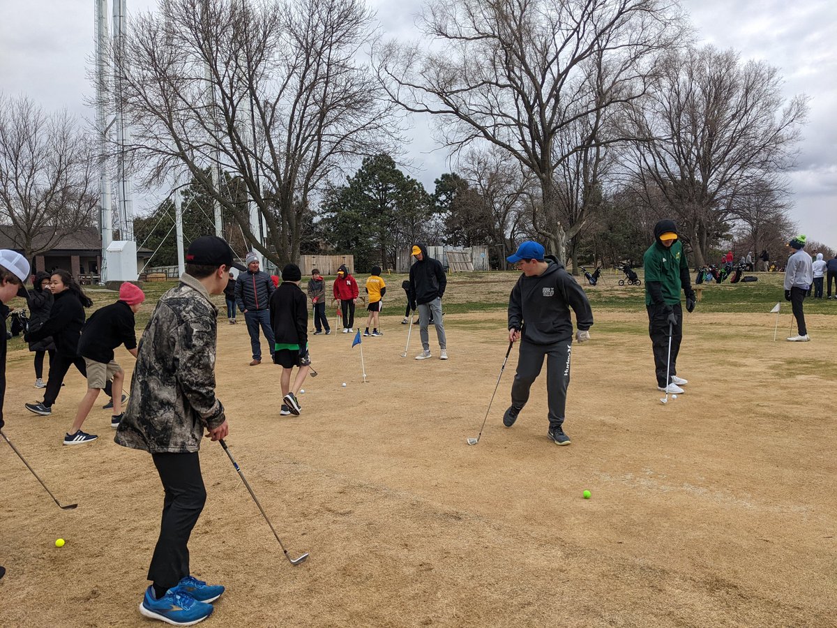 CoachSKolbas's tweet photo. Pius X Boys &amp; Girls team members giving back to the game! #growingtheprogram #RoleModels 8 stations and some fun competitions for Junior High League on a cold, wet, windy day! #dedication https://t.co/FuCdOUVv2O