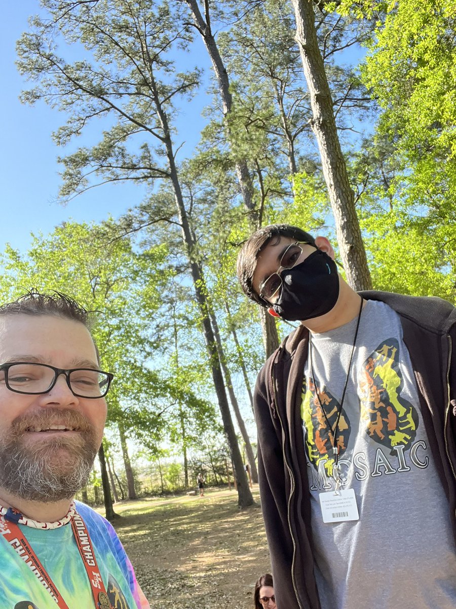 MarcusAllen1977's tweet photo. Getting our fit on with tons of enthusiasm! #lifeisbetteroutside #fungettingfit #strongyoungadults @KristenFarley72 @Melinda6769 @MOSAIChumbleisd @HumbleISD_CAM @J1Hutton https://t.co/u8rbPyyFyq
