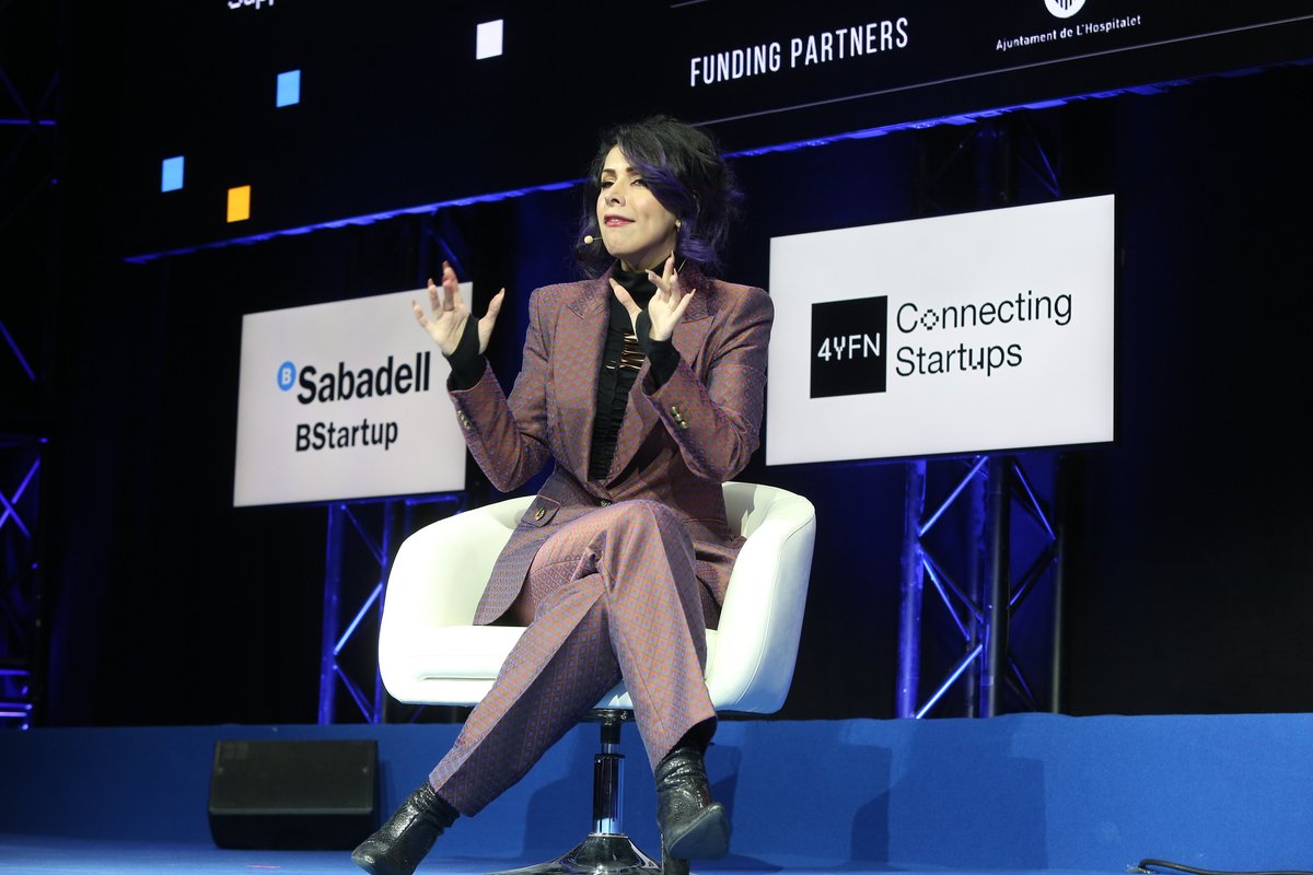 zina_cinker's tweet photo. I had so much fun doing the fireside chat at @4YFN_MWC  about
𝗠𝗔𝗧𝗧𝗘𝗥𝘃𝗲𝗿𝘀𝗲 𝘁𝗼 𝗠𝗲𝘁𝗮𝘃𝗲𝗿𝘀𝗲

How can bio synthetic intelligence, radical atoms &amp; #frontiermaterials change the way we experience future of living?

#matterverse #metaverse https://t.co/1cFpyiDWDC