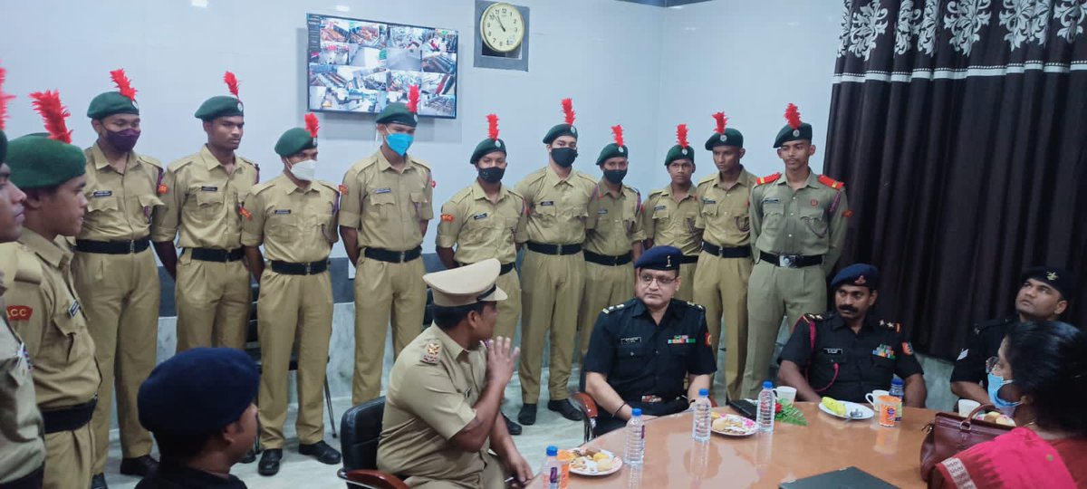 OneODArtyBtyNCC's tweet photo. #OC1ODArtyBtyNCC visited #StewartScienceCollege under #1ODArtyBtyNCC #NCCCuttackGp to interact with principal,Dr(Mrs) Deepa & discussed on #NCCTraining & awareness of #BoodDonation, #OrganDonation campaign.ANO & Cdt were present
@utkalpride @kalinga_sagar @HQ_DG_NCC @DHE_Odisha https://t.co/6BBKOkxpE1