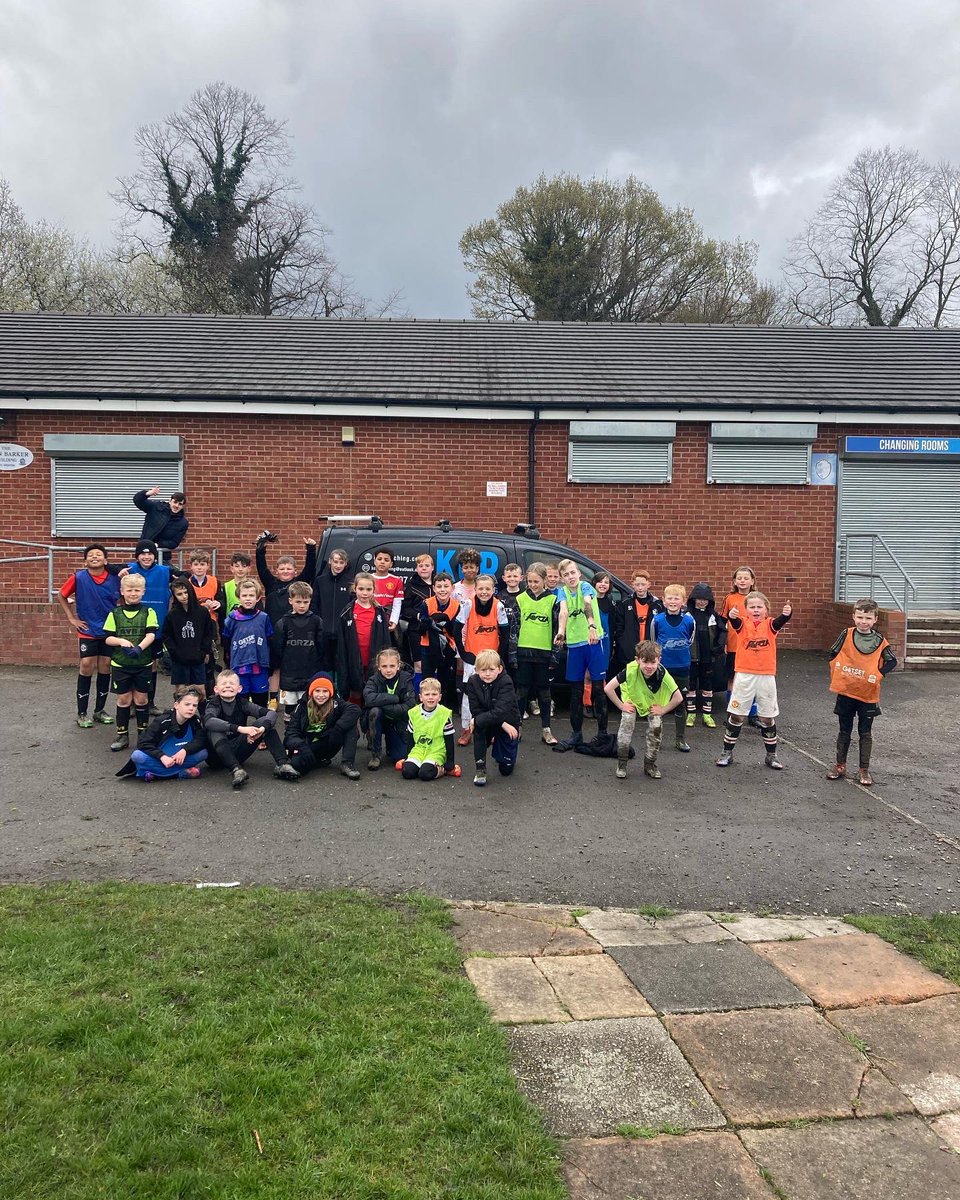 KCRCoaching's tweet photo. What a 4 day KCR Footy camp that was 👌⚽️
All of the coaches loved every minute of it 🙌🏽🙌🏽
A MASSIVE WELL DONE to everyone that attended!!! Roll on May!! Hopefully some sunshine ☀️⚽️🤣👌 #KCRCoaching #KCRFootyCamp #DoneNDusted https://t.co/riPvlnpbF7