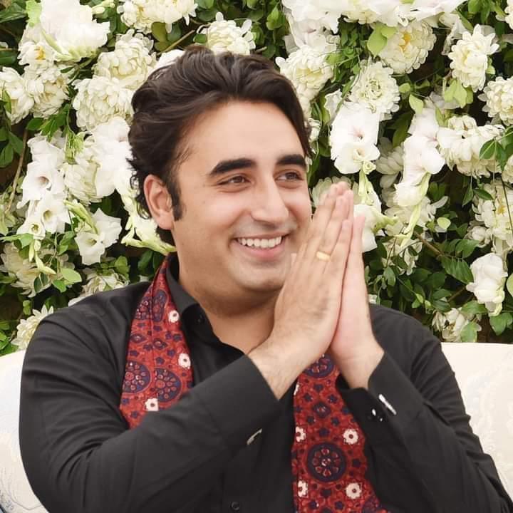 Dileeps09154835's tweet photo. بھت بھت مبارک ہو 
چیئرمین پی پی جناب بلاول بھٹو زرداری صاحب آور صدر آصف علی زرداری صاحب
@BBhuttoZardari @arbab_inamullah @arbab_lutfullah https://t.co/fAfC2X4Z5p