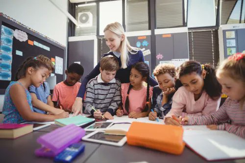 eschoolnews's tweet photo. ๐ Excellent piece from the @AVID4College community: A 4-step approach to leveraging technology in instruction https://t.co/fshLxEmiiC #AVID #edtech #edchat #teachingwithtechnology #digitallearning #edtechintegration https://t.co/ZWve9K6klW