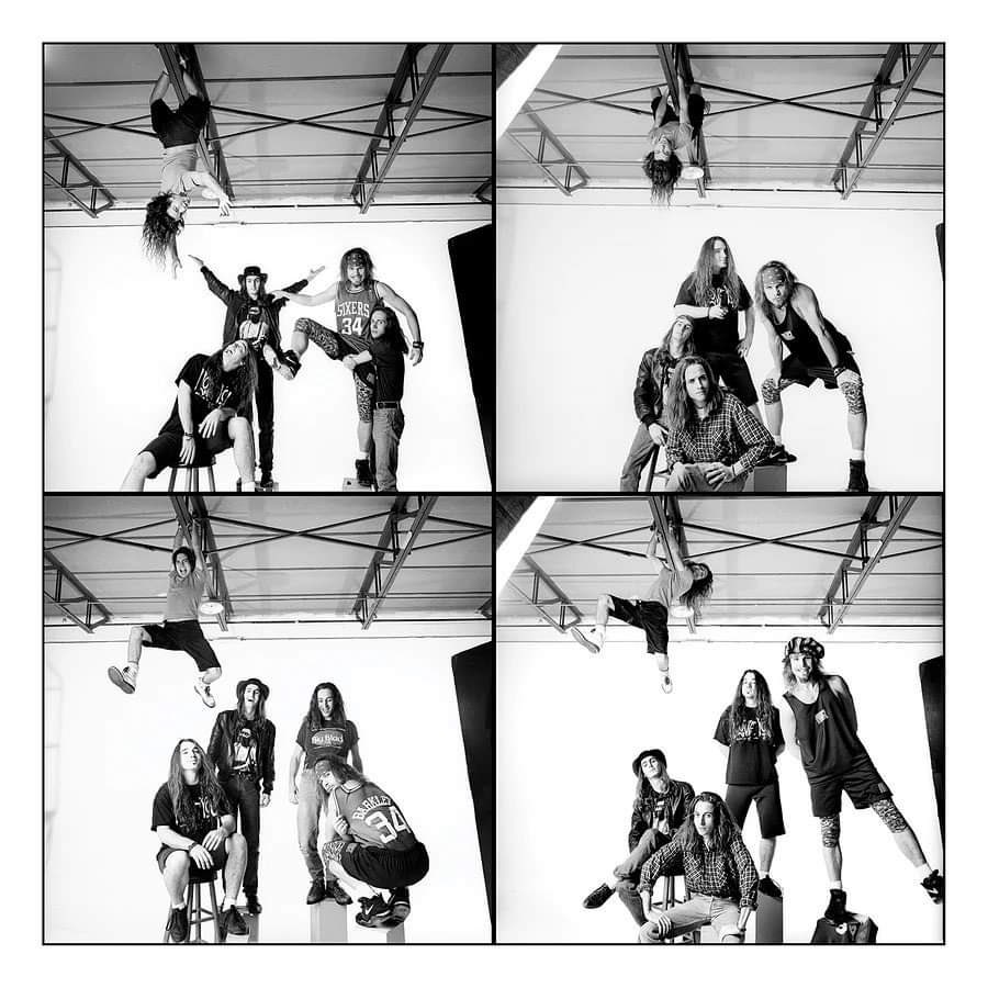 JeffAmentsArmy's tweet photo. #TBT
Early pics by a great documentarian of the grunge era, #ChrisCuffaro.
@cuffarophoto
See more : https://t.co/TfFvRvgx6G https://t.co/VuzpGLOIvT