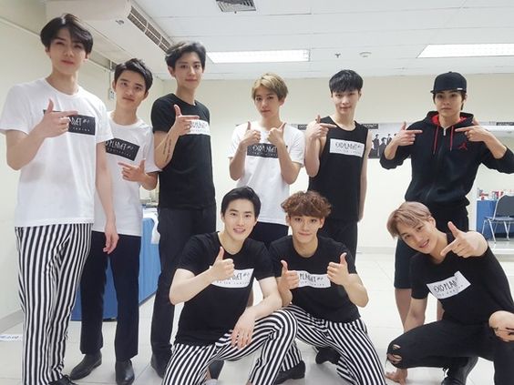 pcynagurl's tweet photo. Happy 10th anniversary!!! Thank you for being the passion and inspiration for EXOL. Thank you for working so hard. I'm so happy to know u guys <3 ily #10YearsWithEXO #AlwaysAndForeverEXO #EXOWeAreOneDecade #엑소와_함께한_아름다운_10년 @weareoneEXO @B_hundred_Hyun @layzhang https://t.co/Mx8b4SJqLm