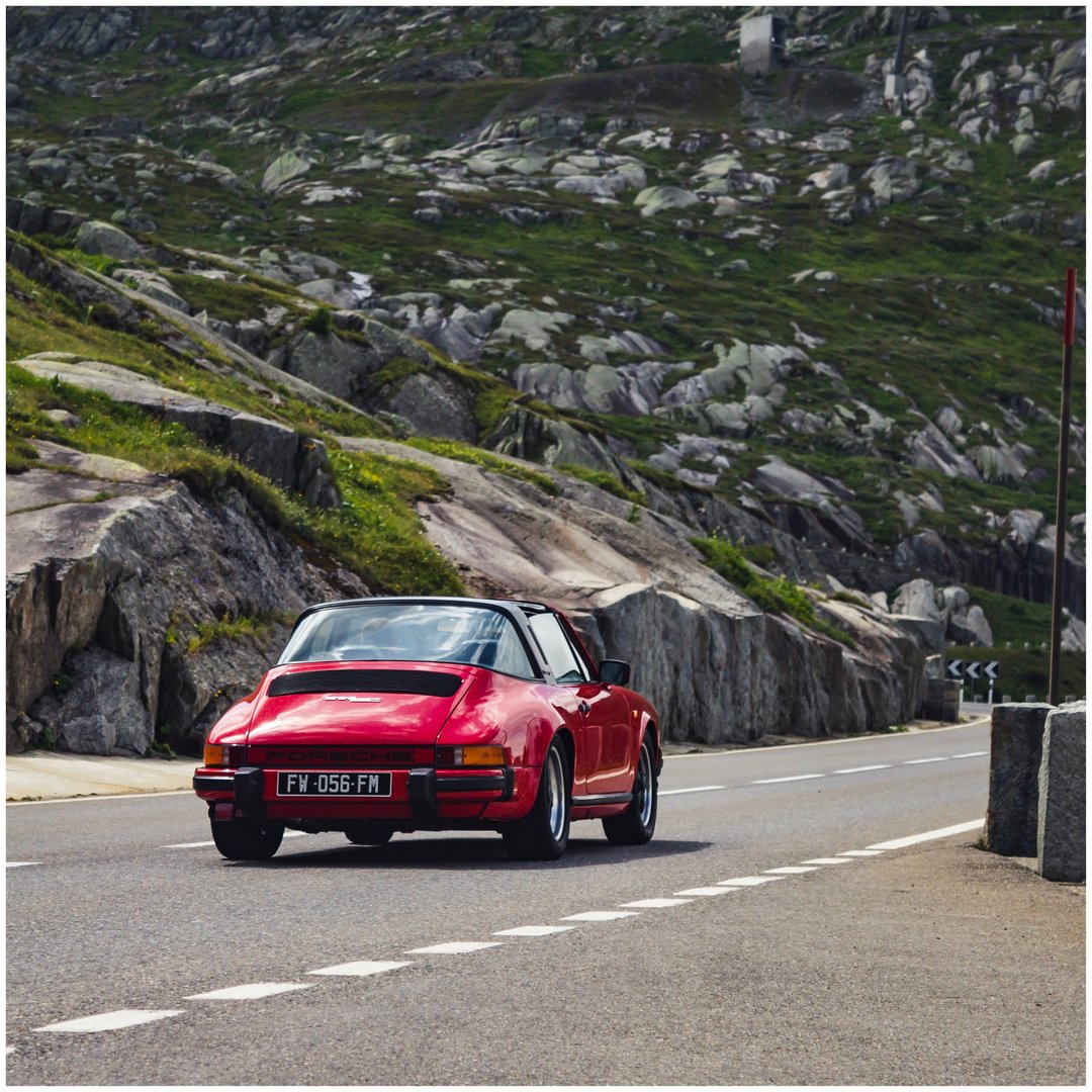 With most of the world opening back up, we are excited to get back to Europe and enjoy a driving vacation in a classic. But where should we go? 🤔 
. .
#classicsportscar #driveclassics #europeroadtrip
———————
📸 by @ynwasso
———————