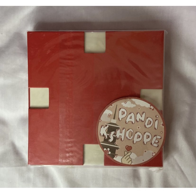 EXO’s 10th year anniversary giveaway 🥰 | PH only 🇵🇭 

1 Hey mama unsealed chen
1 Hey mama unsealed xiumin

add ko na rin: 2 treasure posters! 

Just like and rt pinned tweet 😘

*sf not included