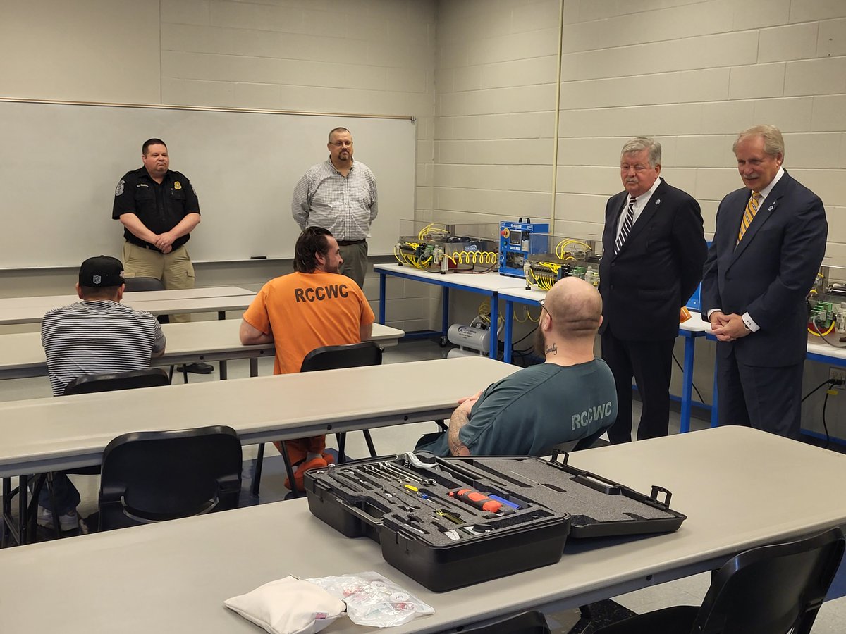 Mayor Bill Ketron tweet media